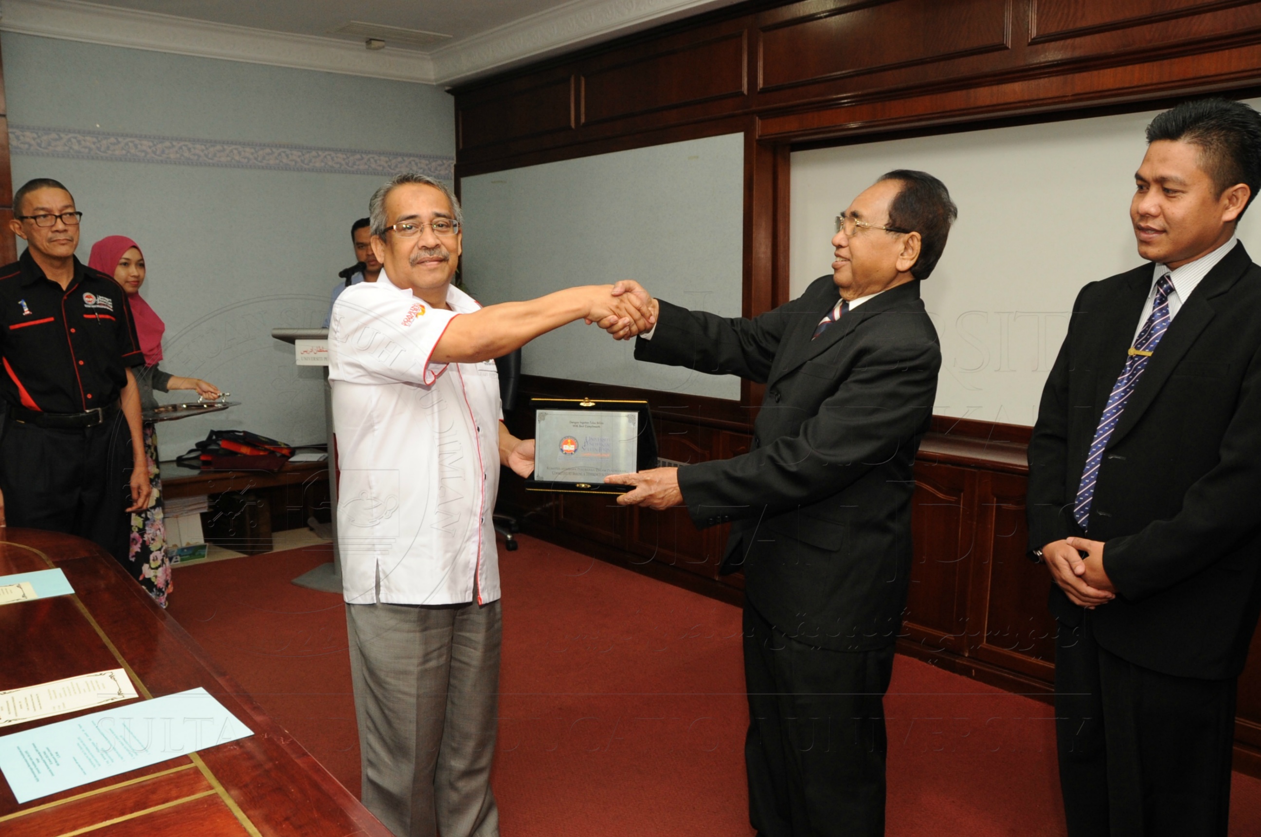 PRO16 6 Mou HAS 7901